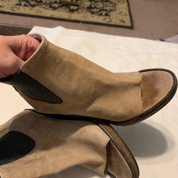 SOLD. 37 BRUNELLO CUCINELLI Italian $1250 bootie heel - Picture 9 of 13